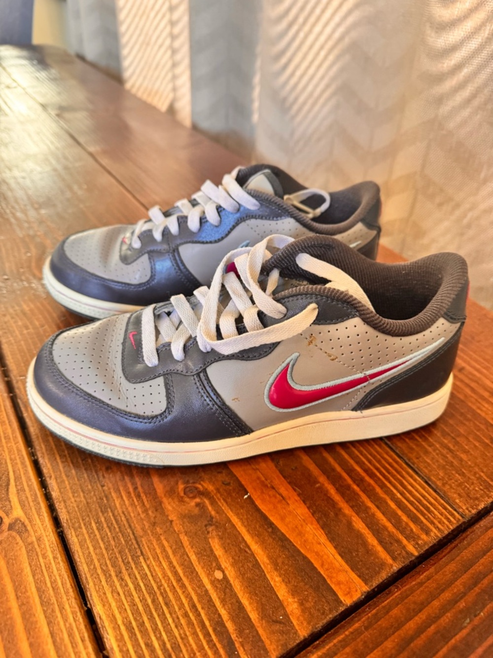 Nike Low-Top Sneakers
